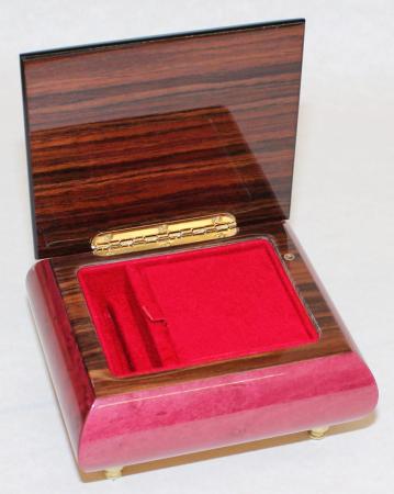 Nr.41BA02 Intarsien Ballerina Rot